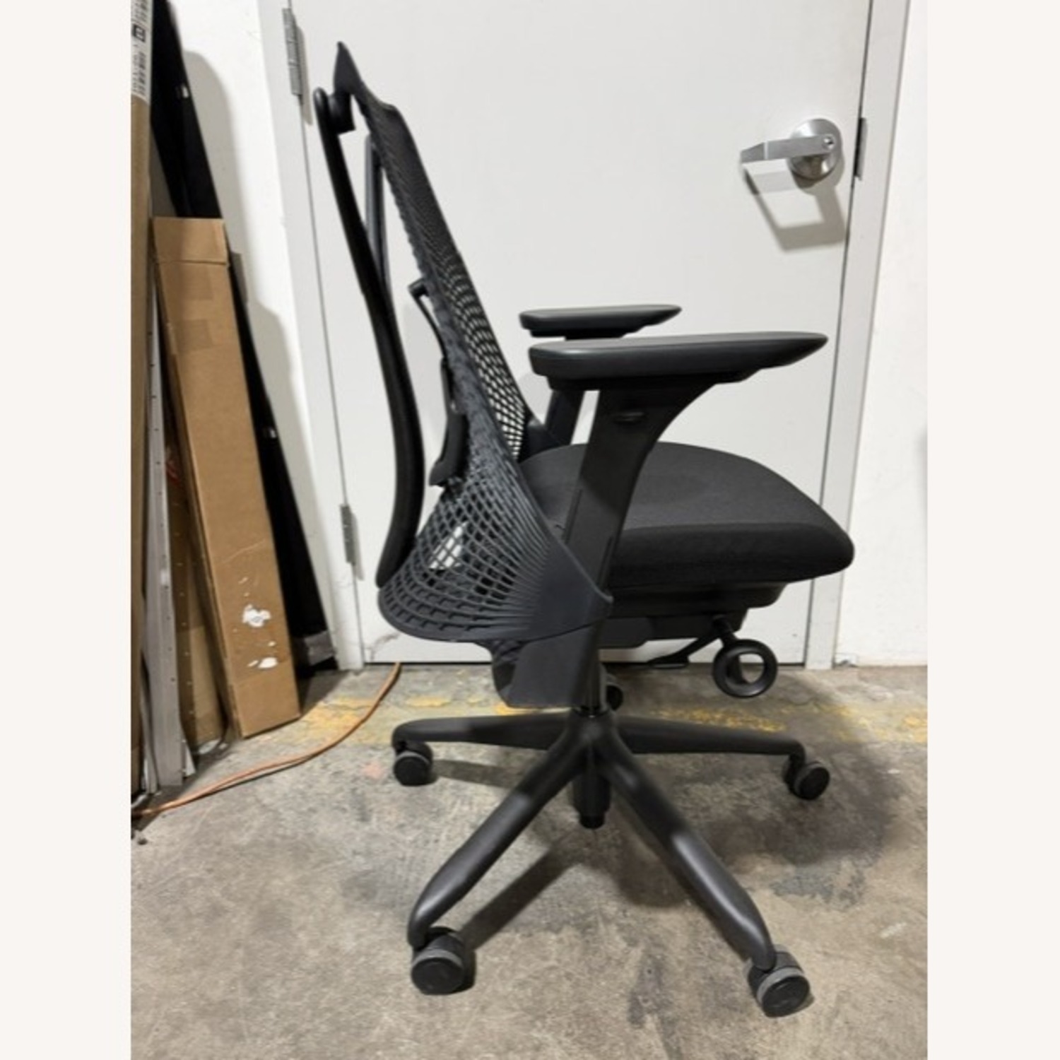 Herman Miller Sayl- Black/Graphite - image-2