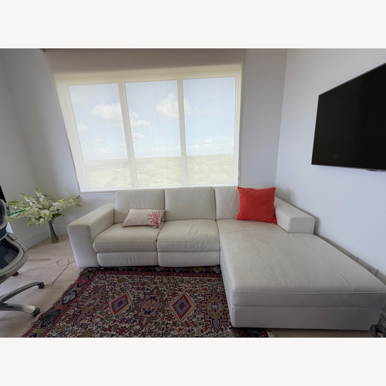 Modani Thompson Power Motion Sectional White - image-4