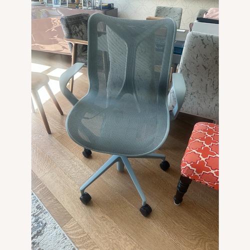 Used Herman Miller Aeron Chair for sale on AptDeco