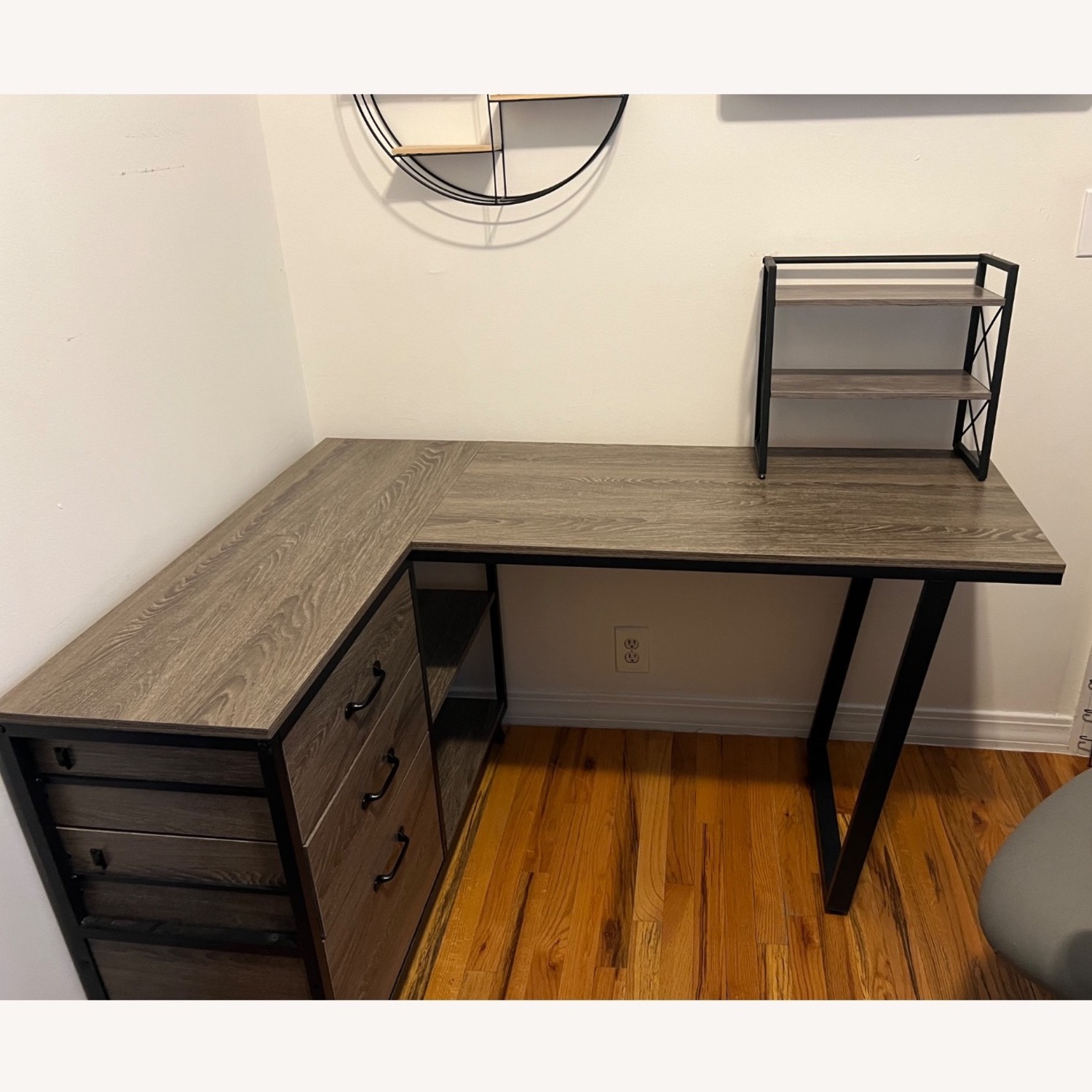 Tribesigns Light Gray Desk - image-1