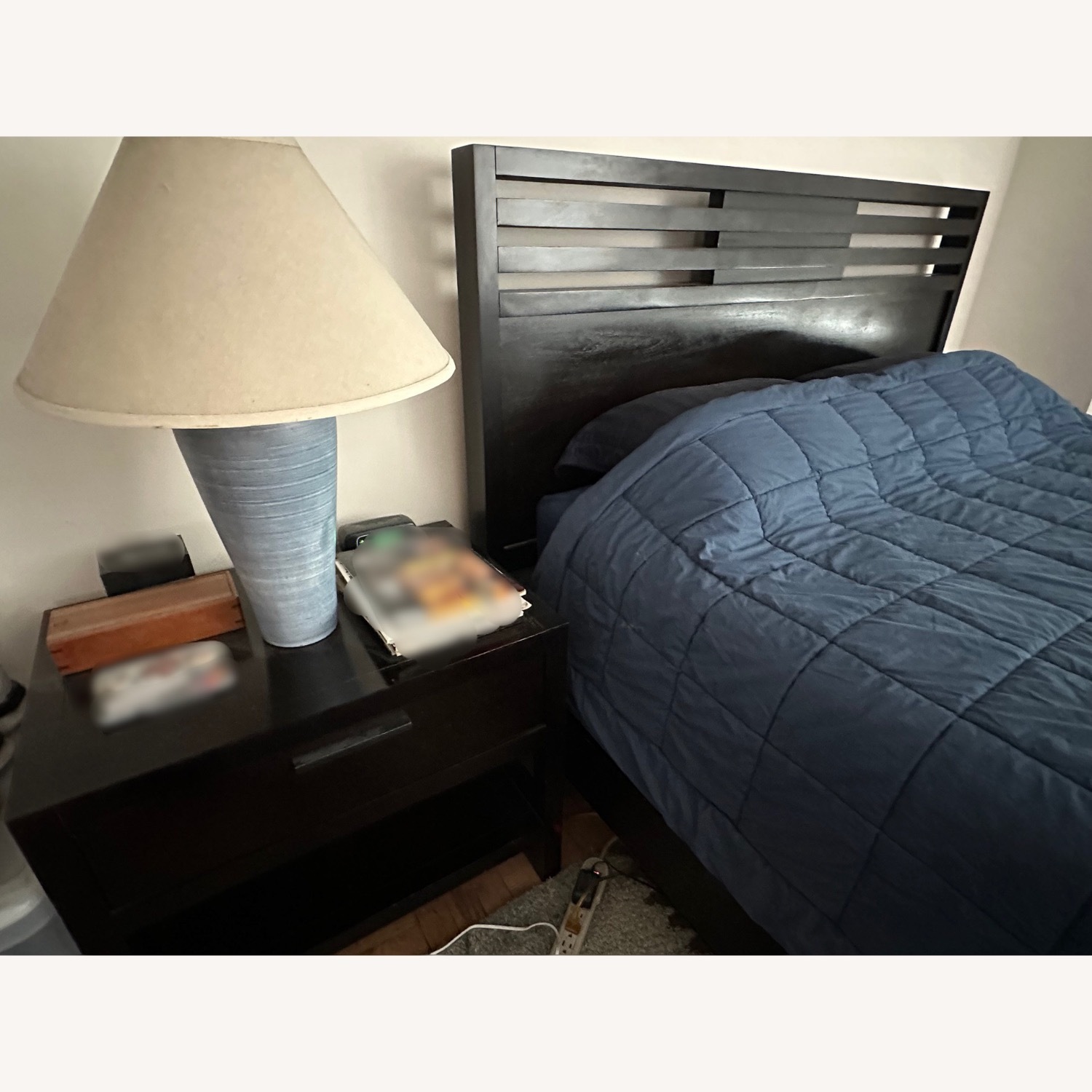 Casana Furniture Company Queen Bed - image-2