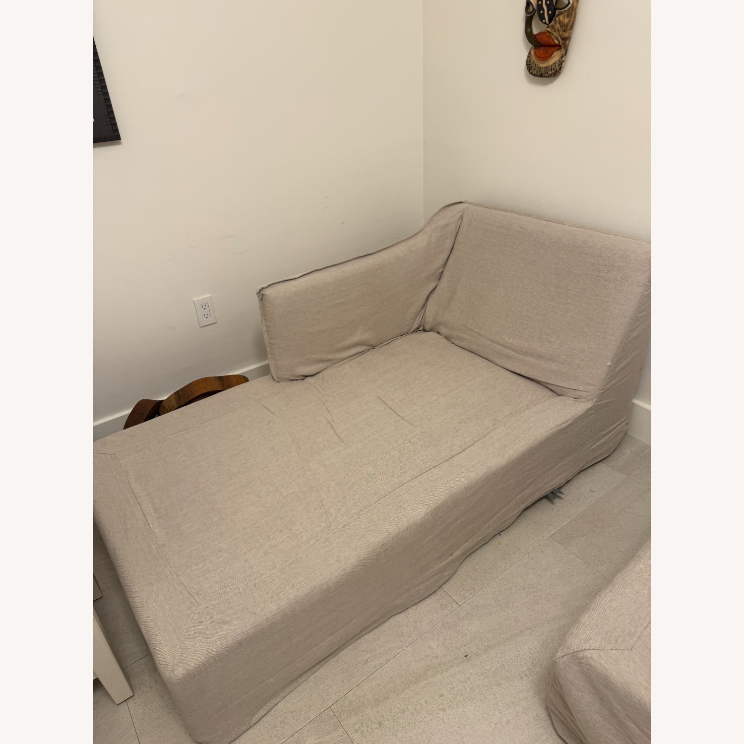 Maiden Home Light Gray Linen 3+ Piece Sectional - image-8