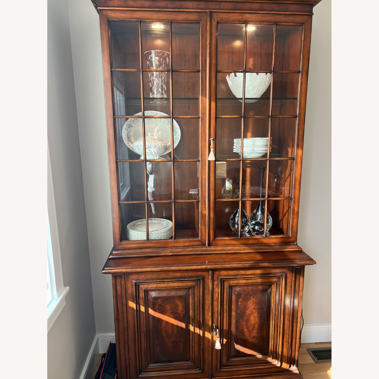 Vintage HW Kenwood Mahogany Display Cabinet - image-1
