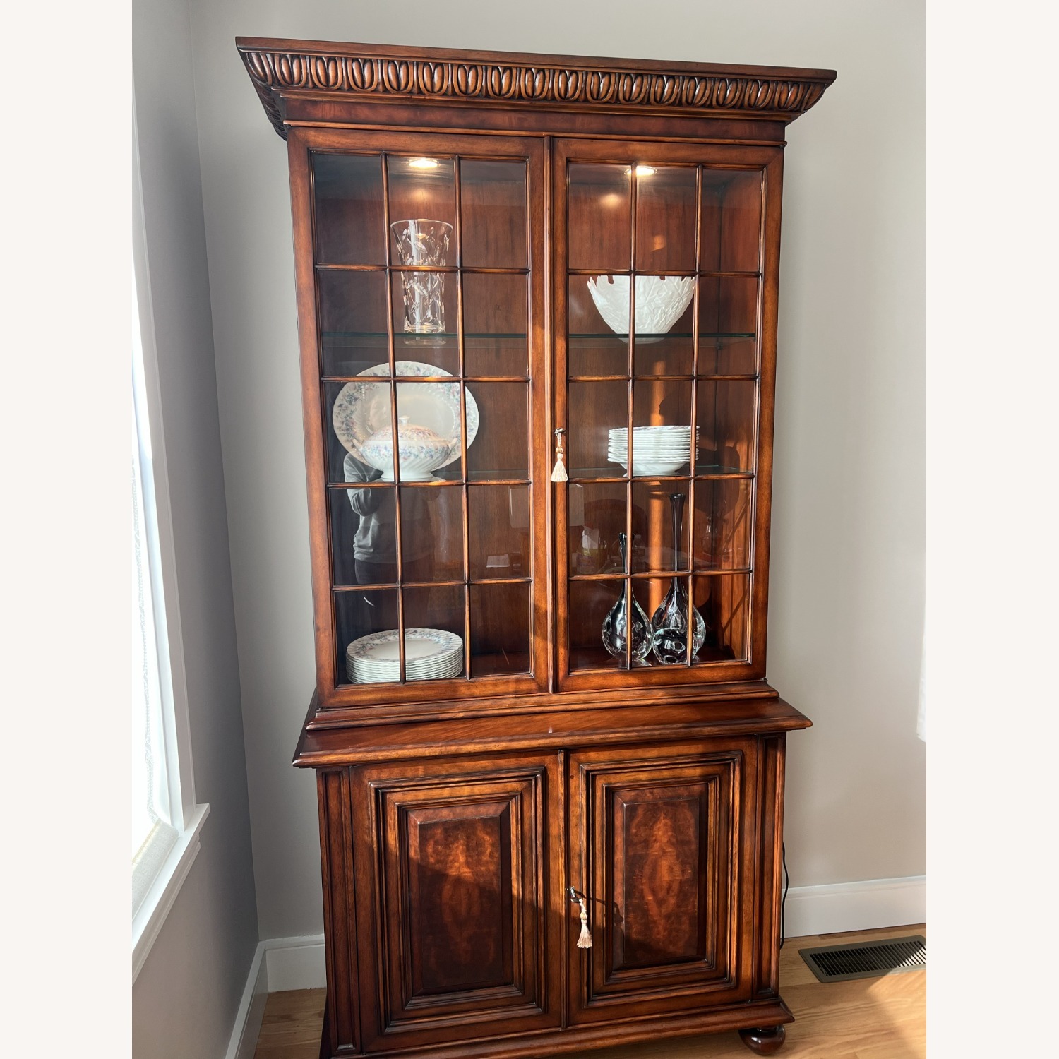 Vintage HW Kenwood Mahogany Display Cabinet - image-2