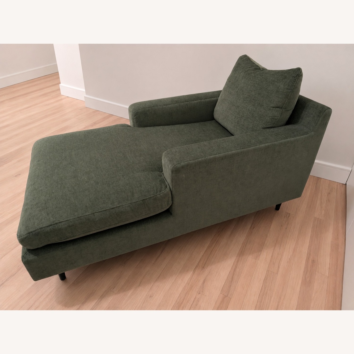 Interior Define Chaise Lounge - image-3