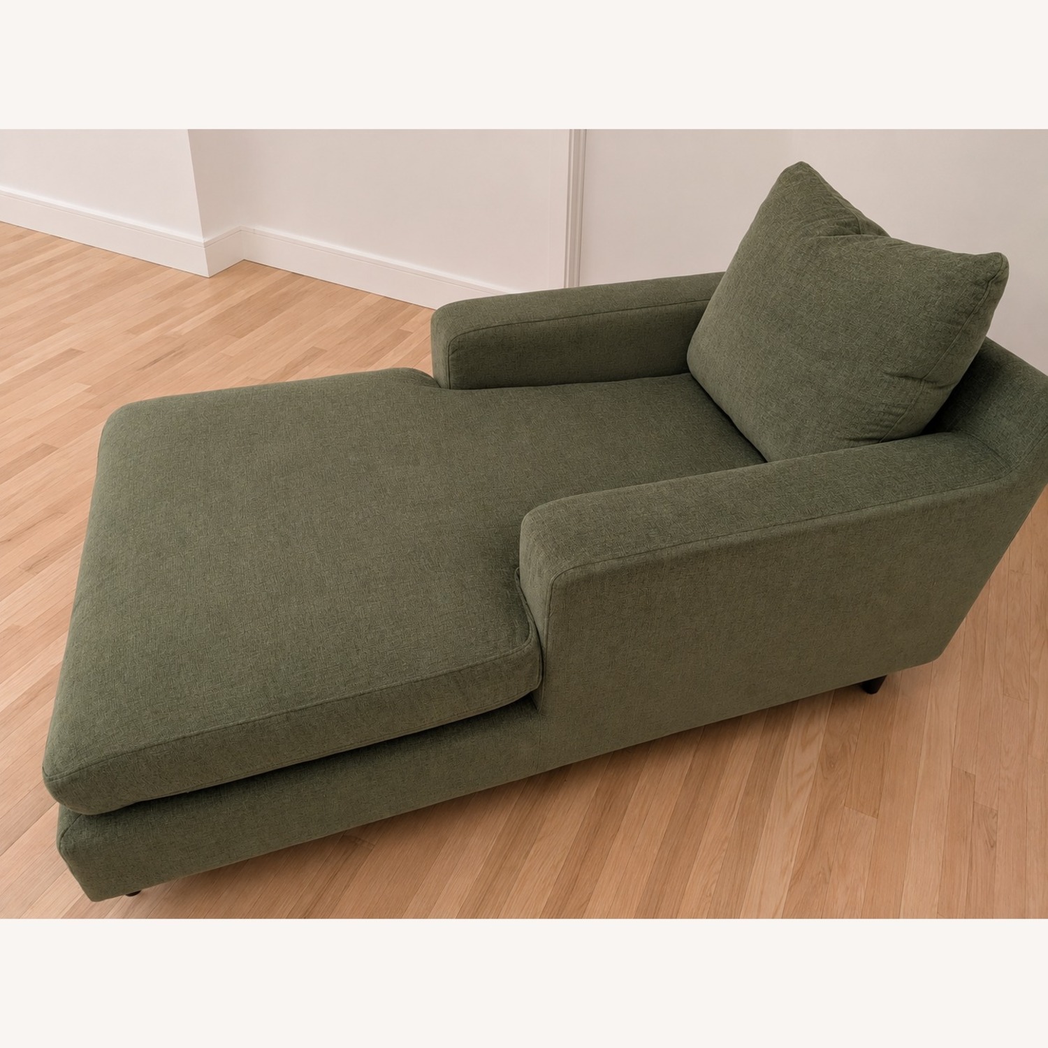 Interior Define Chaise Lounge - image-7