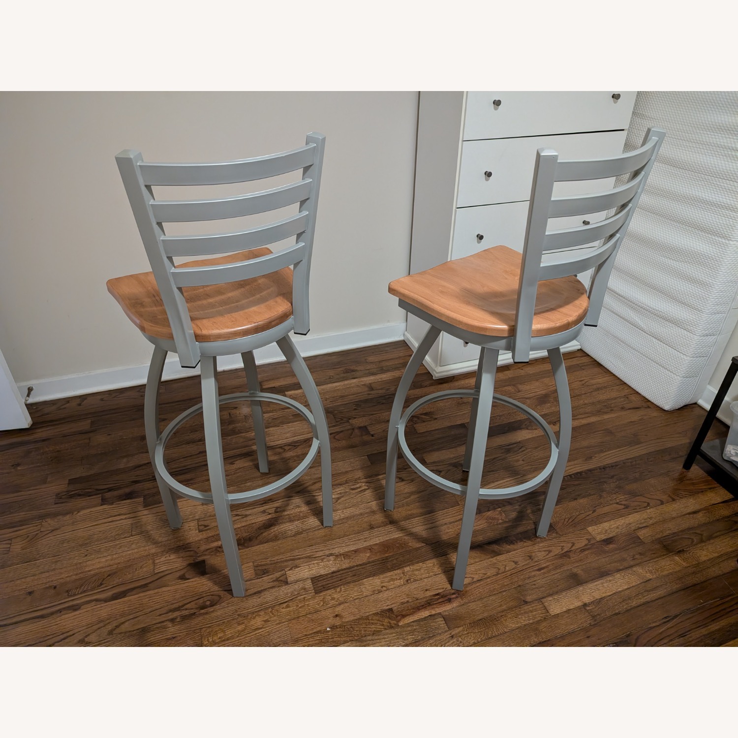Holland Bar Stool Co. 410 Jackie Metal Stools - image-2