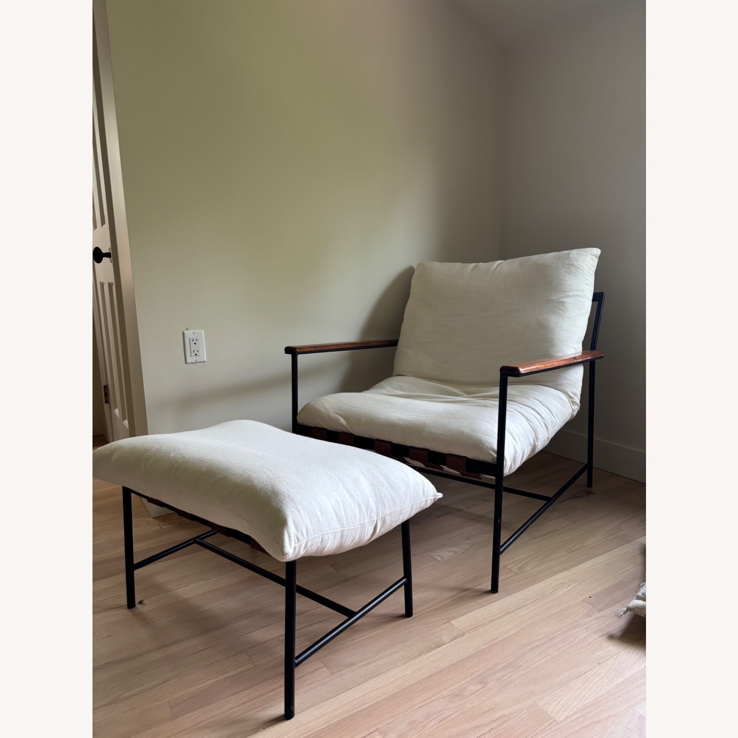 White Vail Lounge Chair - image-2