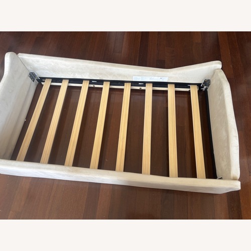 Used Modern Crib for sale on AptDeco
