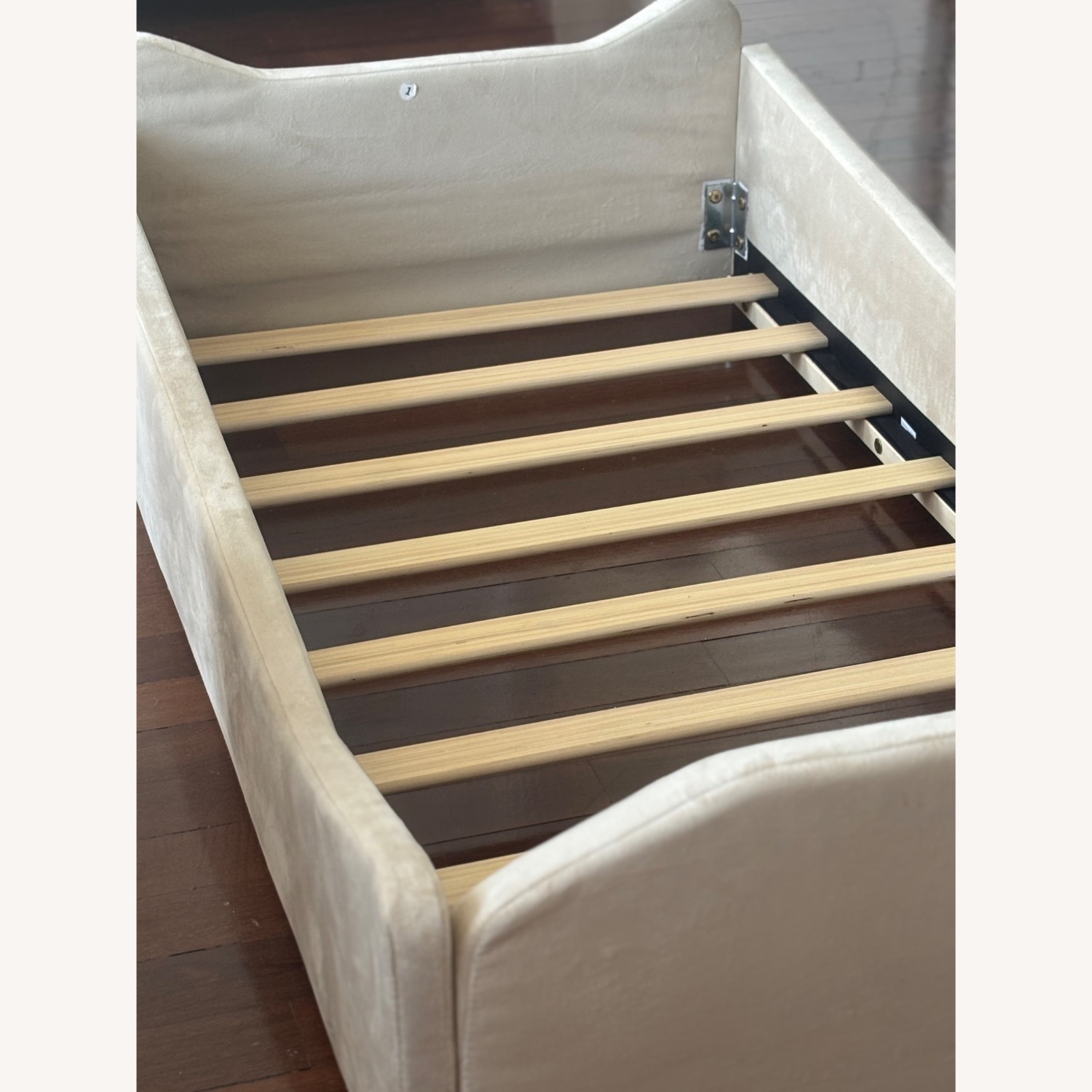 Modern Crib - image-3