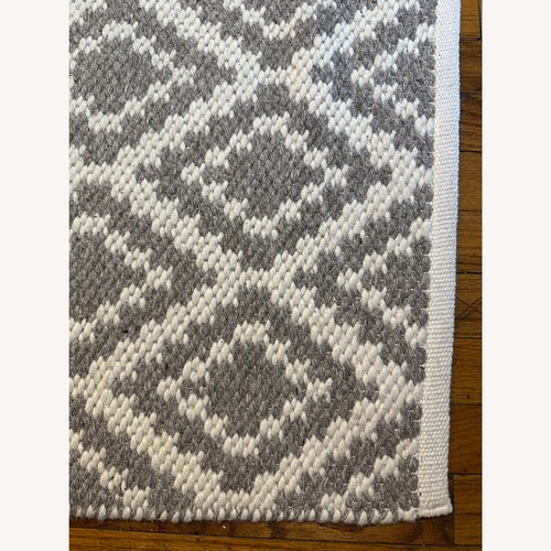 Used Feather Wingate Flatweave Wool Blend Area Rug 5x8 for sale on AptDeco