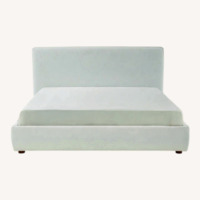 Safavieh White Boucle Queen Bed