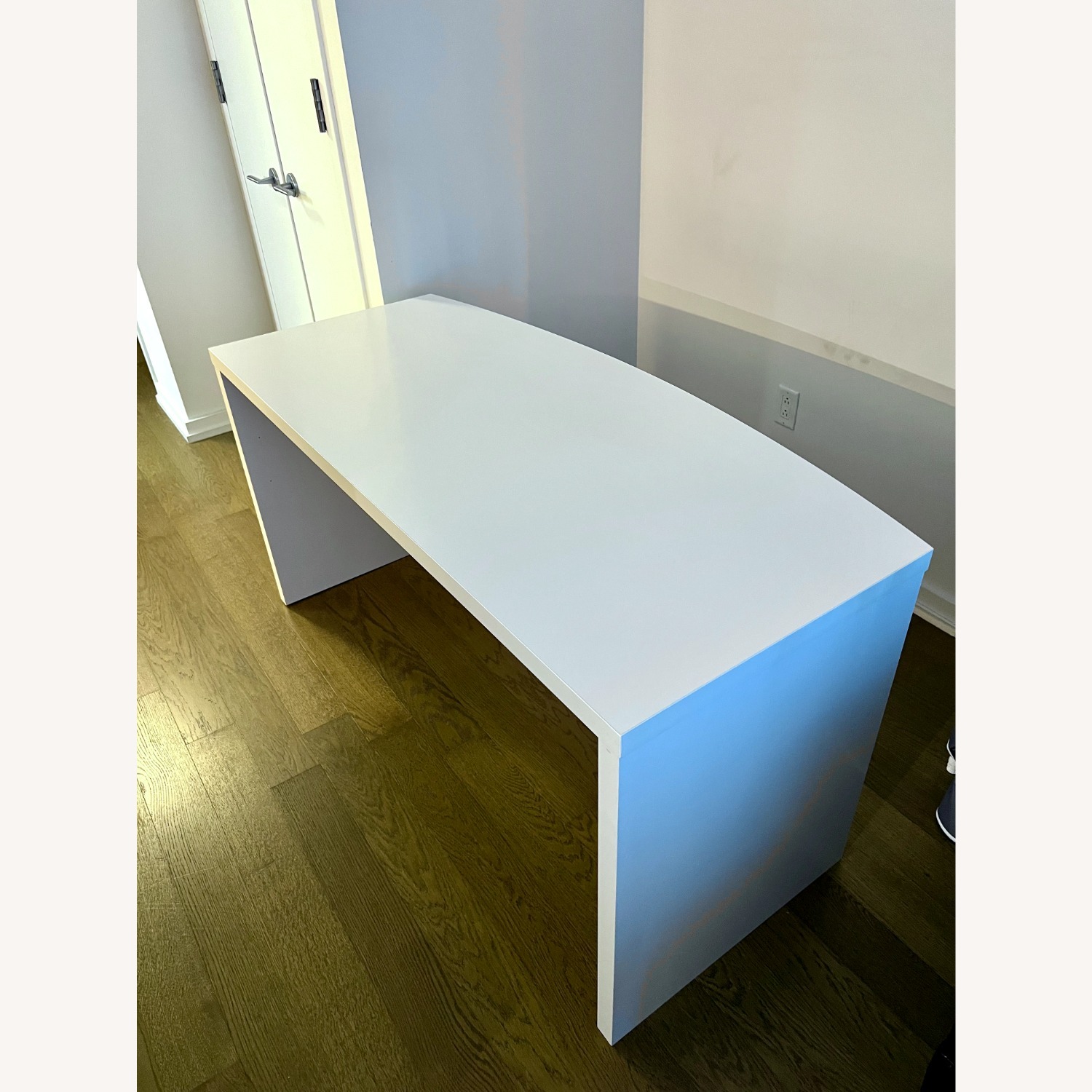 Overstock 60" White Echo Bow-Front Office Desk - image-4