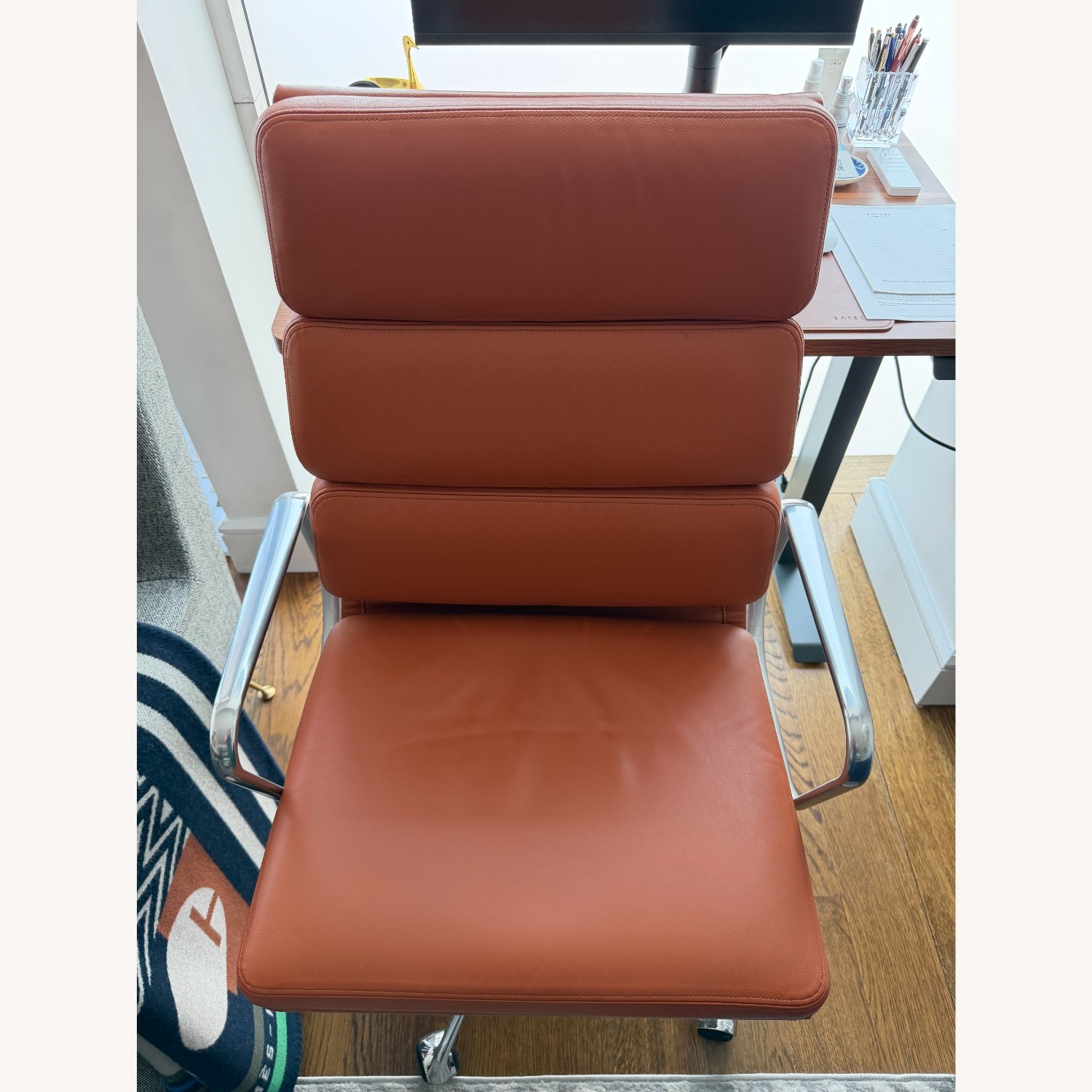 Herman Miller Eames Executive Leather Chair - image-6
