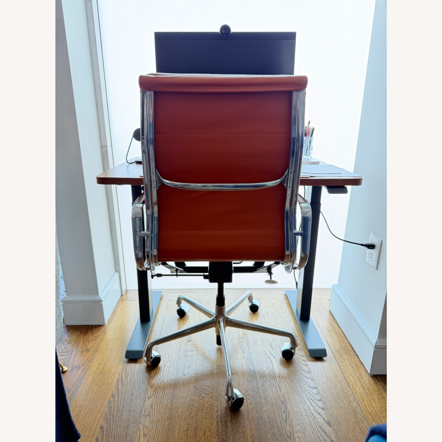 Herman Miller Eames Executive Leather Chair - image-4