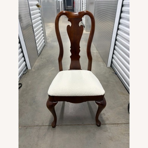 Used Thomasville Furniture Industries Dining Table for sale on AptDeco