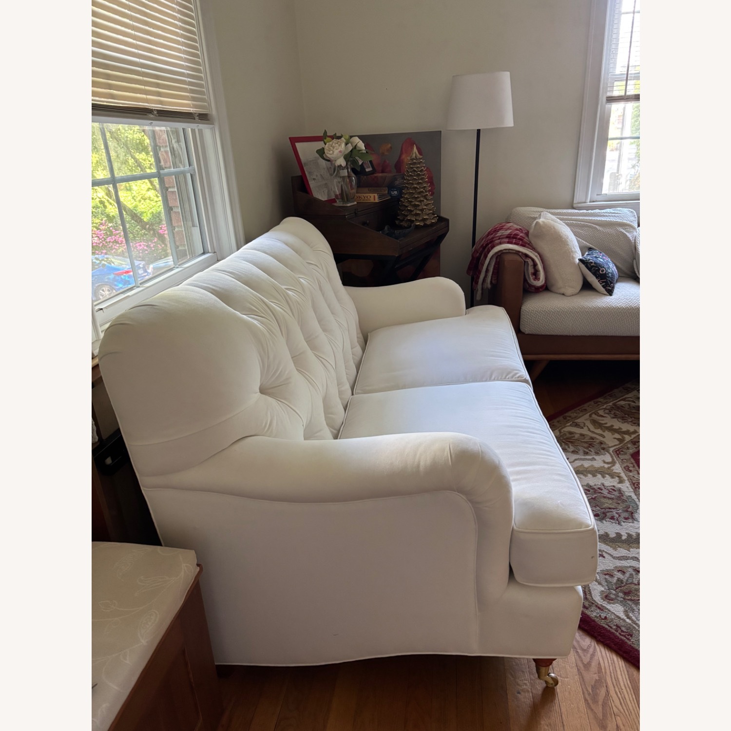 Tufted White Loveseat  - image-2