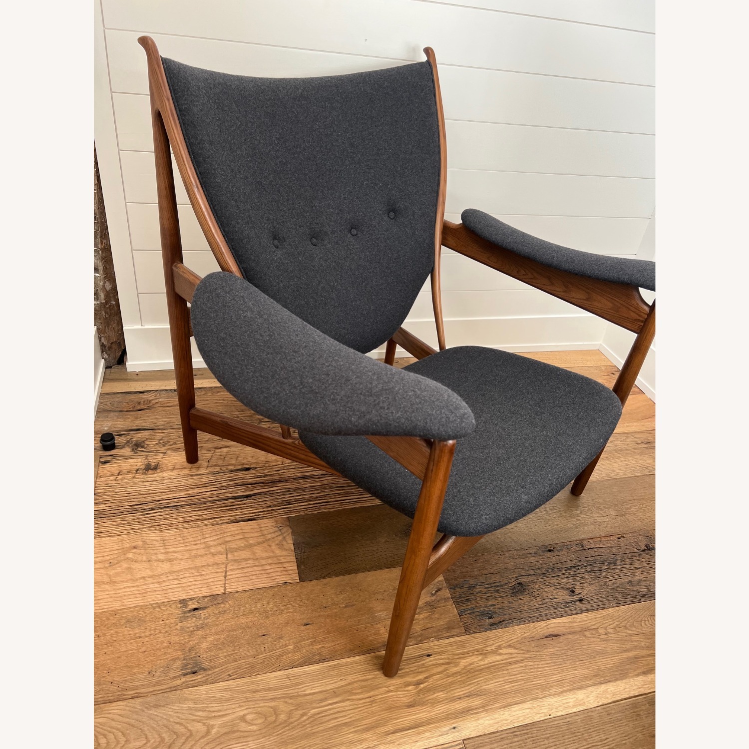 Classic Finn Juhl Style Chieftain Chair - image-2