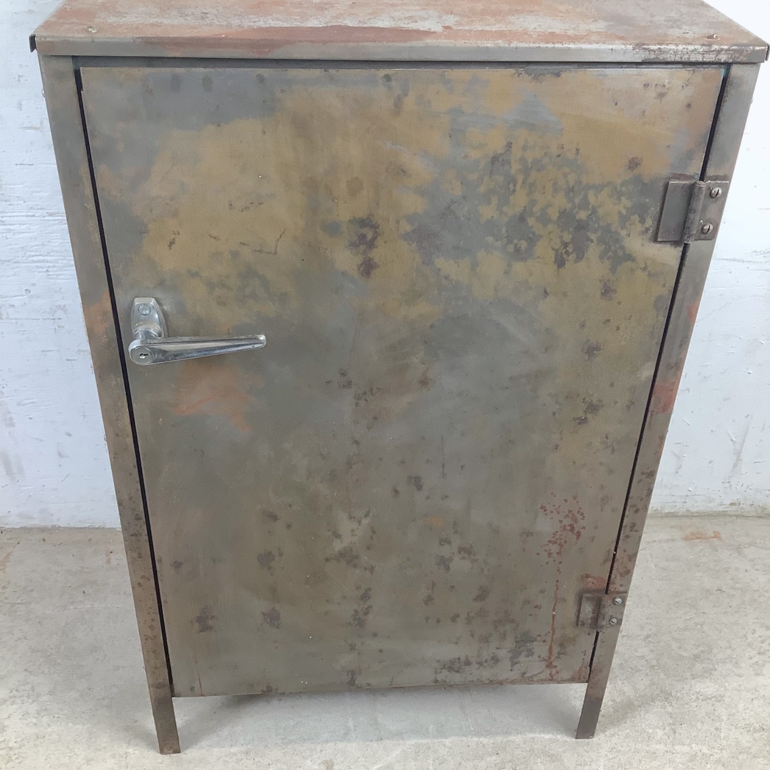 Vintage Industrial Metal Storage Cabinet - image-15