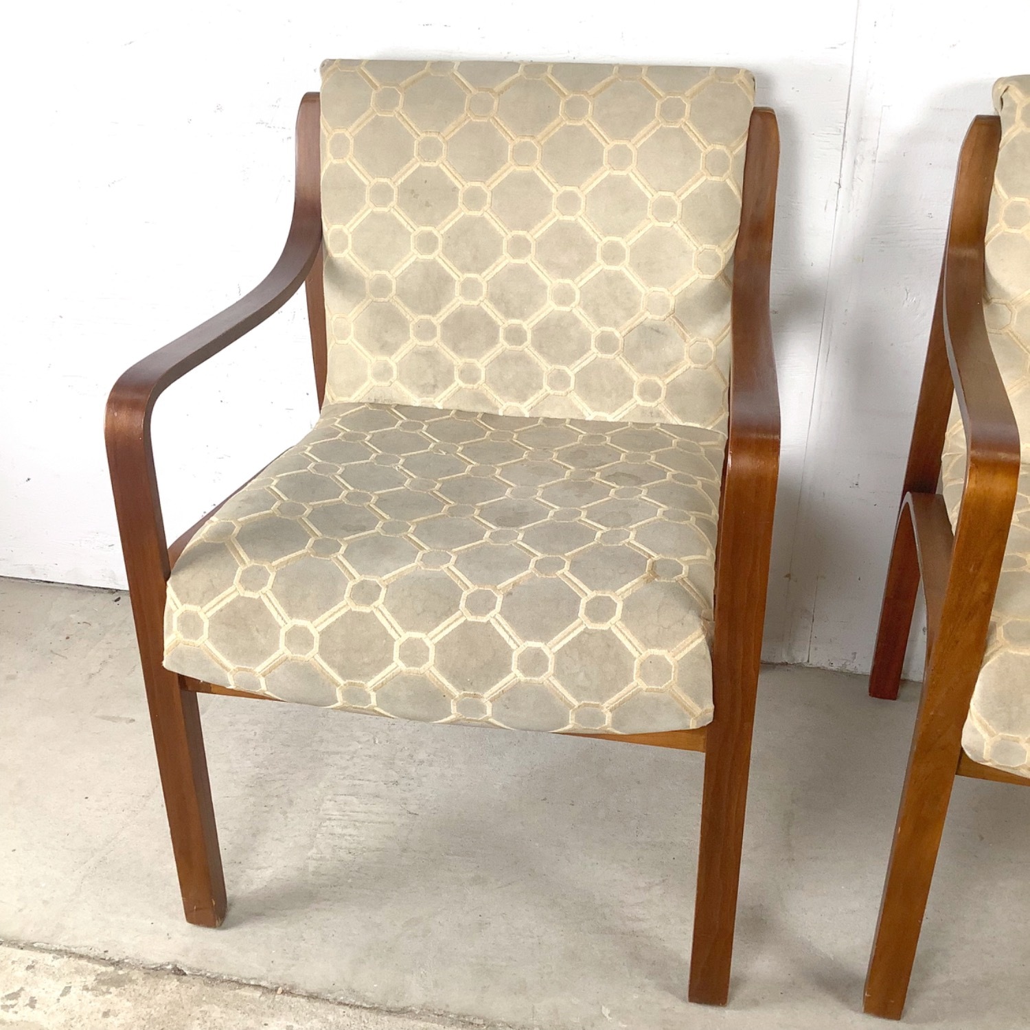 Pair of MCM Bentwood Armchairs, Thonet Style - image-4