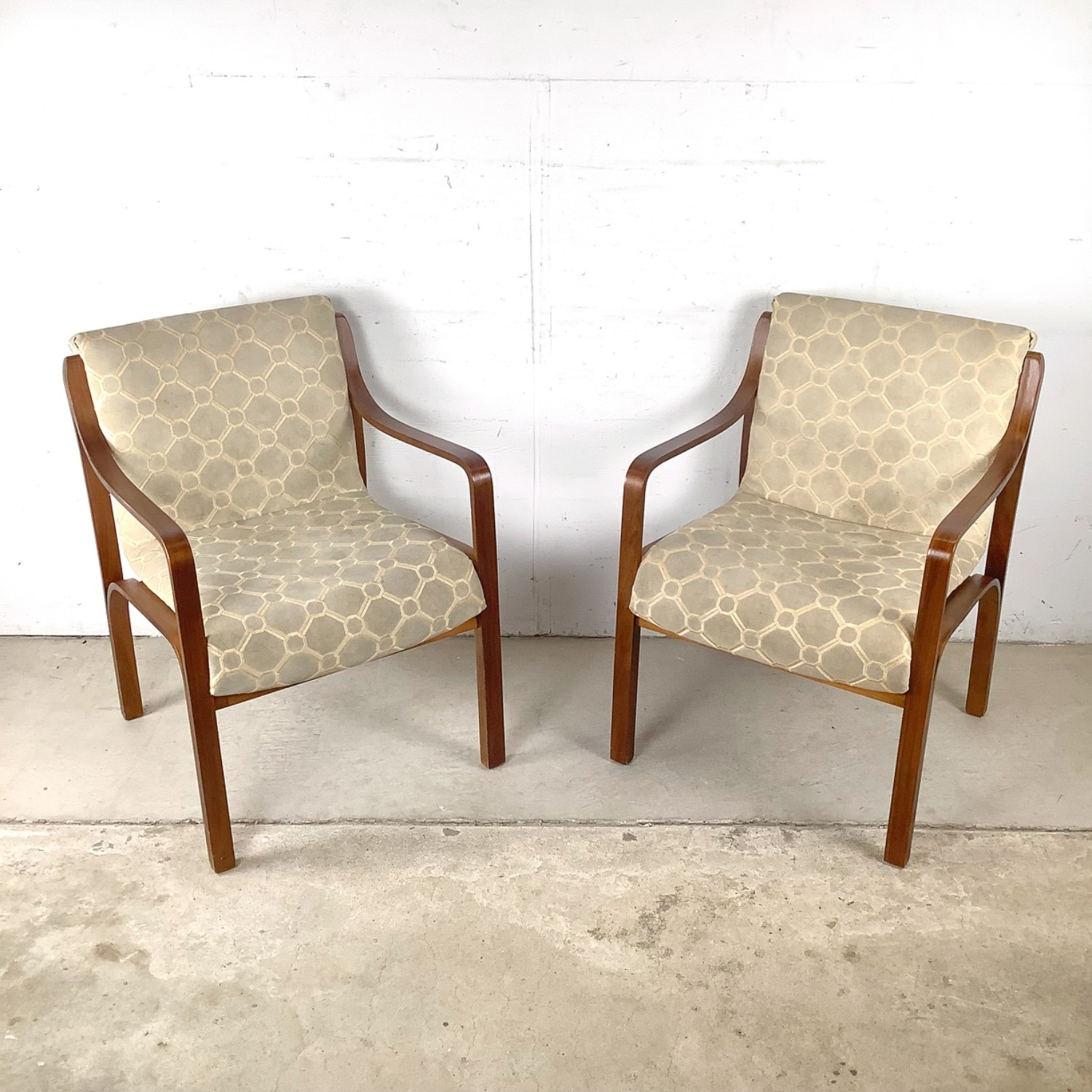 Pair of MCM Bentwood Armchairs, Thonet Style - image-2