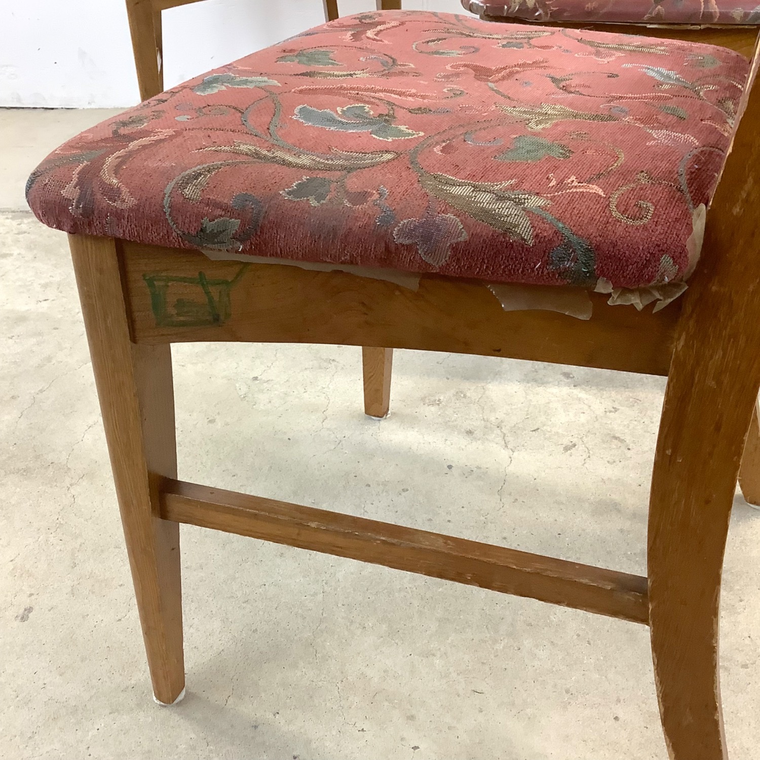 Young Manufacturing Attr. Dining Chairs- Six - image-8