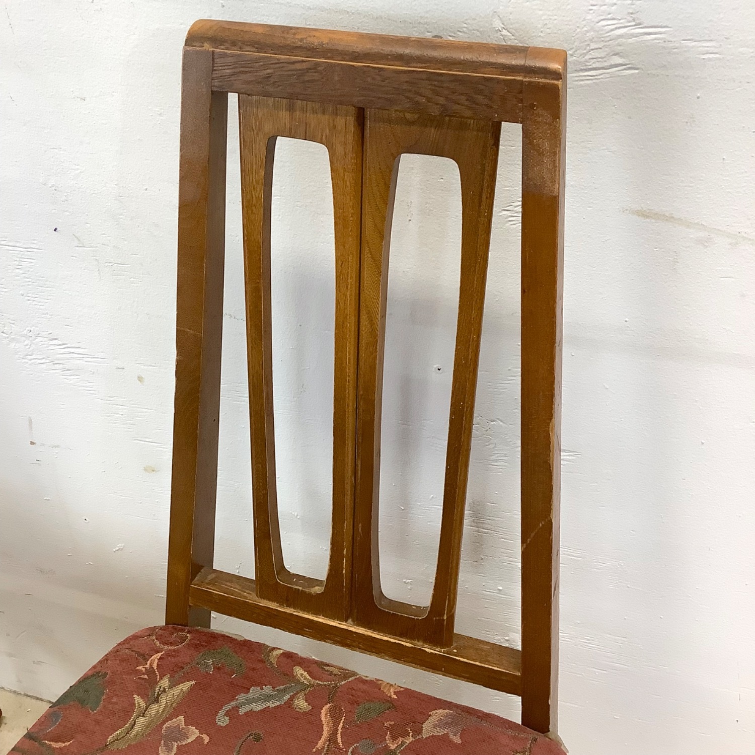 Young Manufacturing Attr. Dining Chairs- Six - image-4