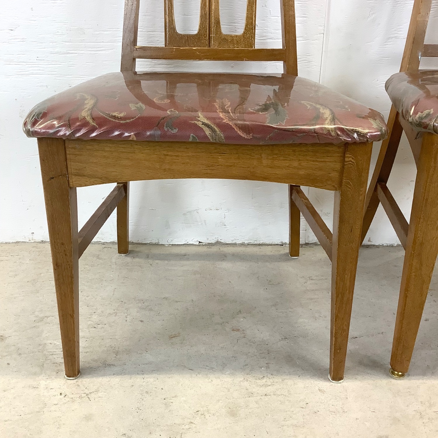 Young Manufacturing Attr. Dining Chairs- Six - image-21