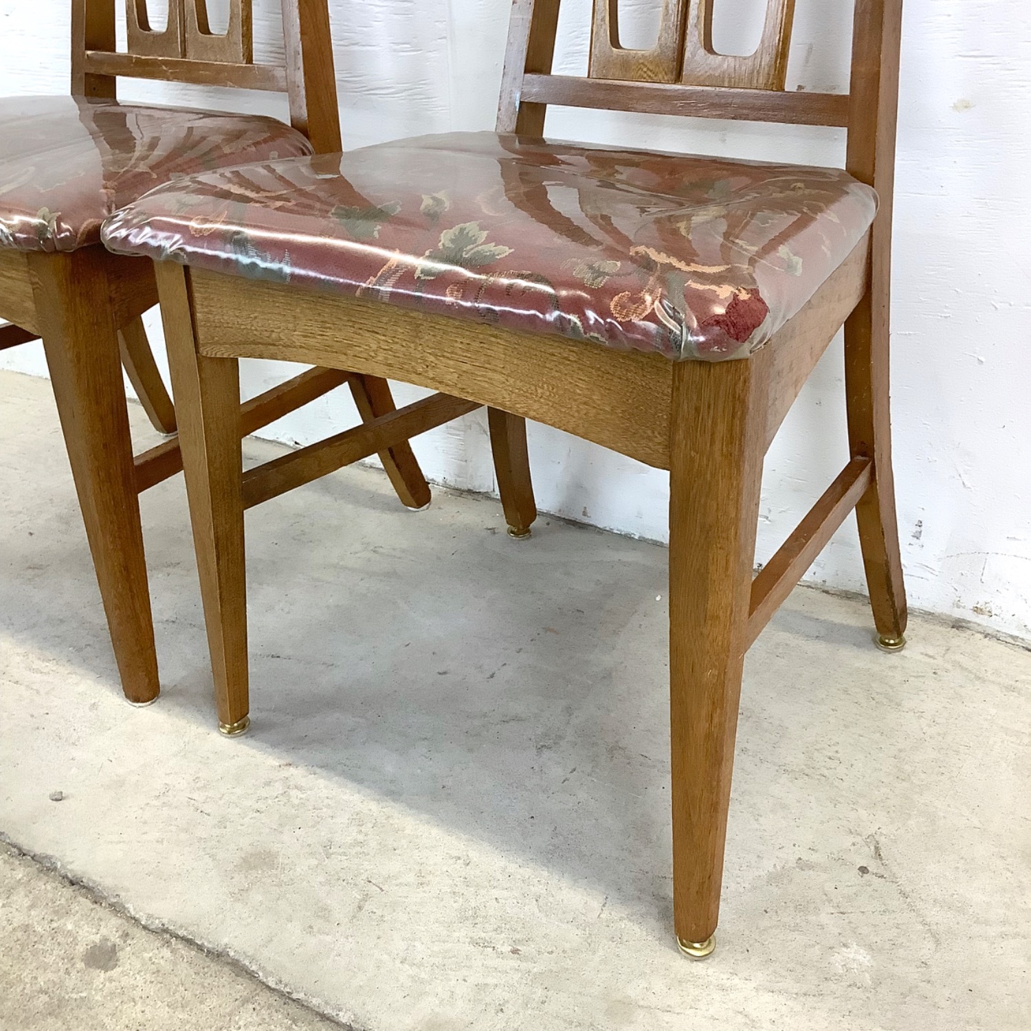 Young Manufacturing Attr. Dining Chairs- Six - image-16