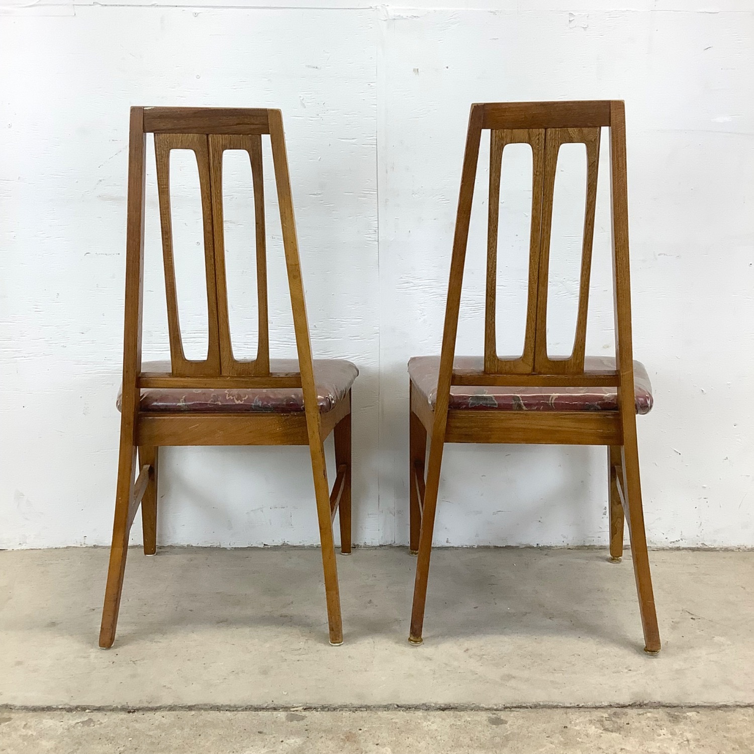 Young Manufacturing Attr. Dining Chairs- Six - image-10