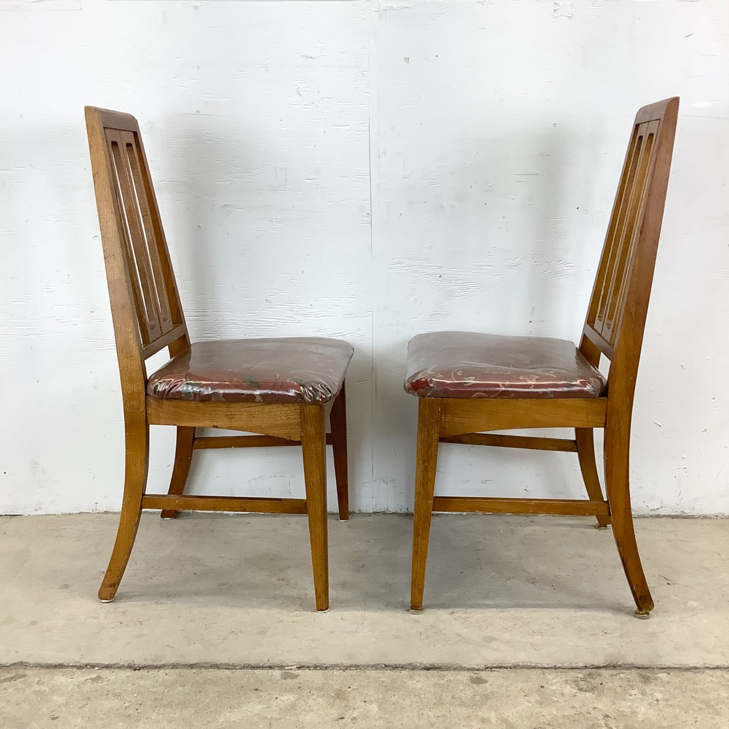 Young Manufacturing Attr. Dining Chairs- Six - image-12