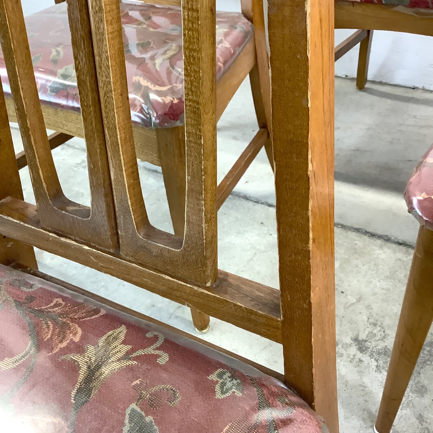 Young Manufacturing Attr. Dining Chairs- Six - image-6