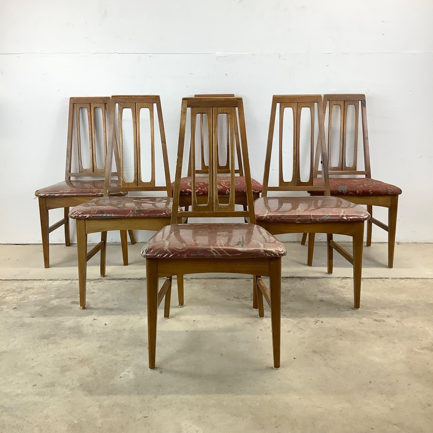 Young Manufacturing Attr. Dining Chairs- Six - image-20