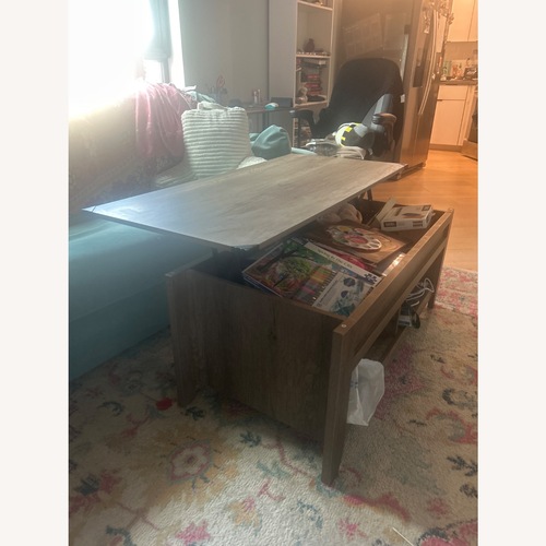 Used Yaheetech Lift Top Coffee Table for sale on AptDeco