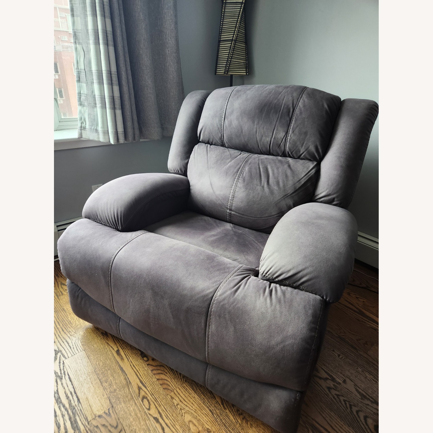 Raymour & Flanigan Skye Power Recliner - image-1
