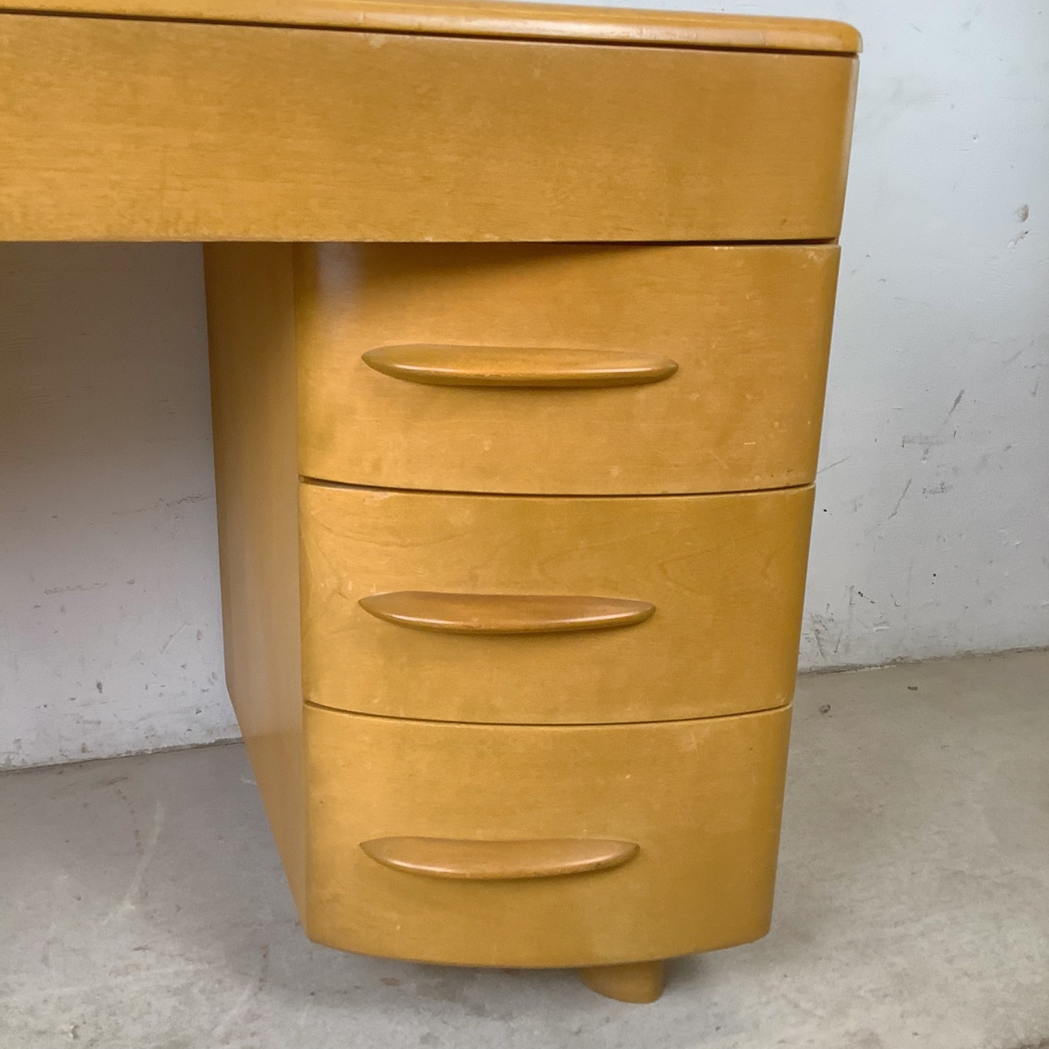Heywood-Wakefield Kneehole Desk, MCM - image-11