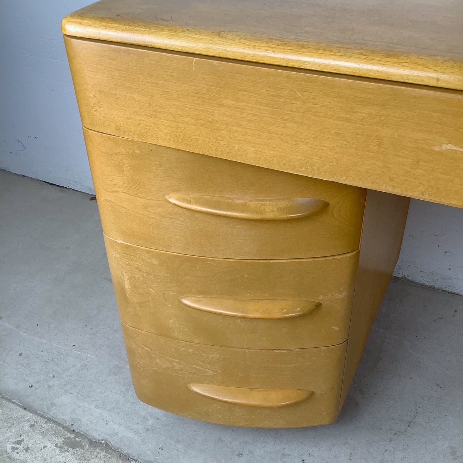 Heywood-Wakefield Kneehole Desk, MCM - image-10