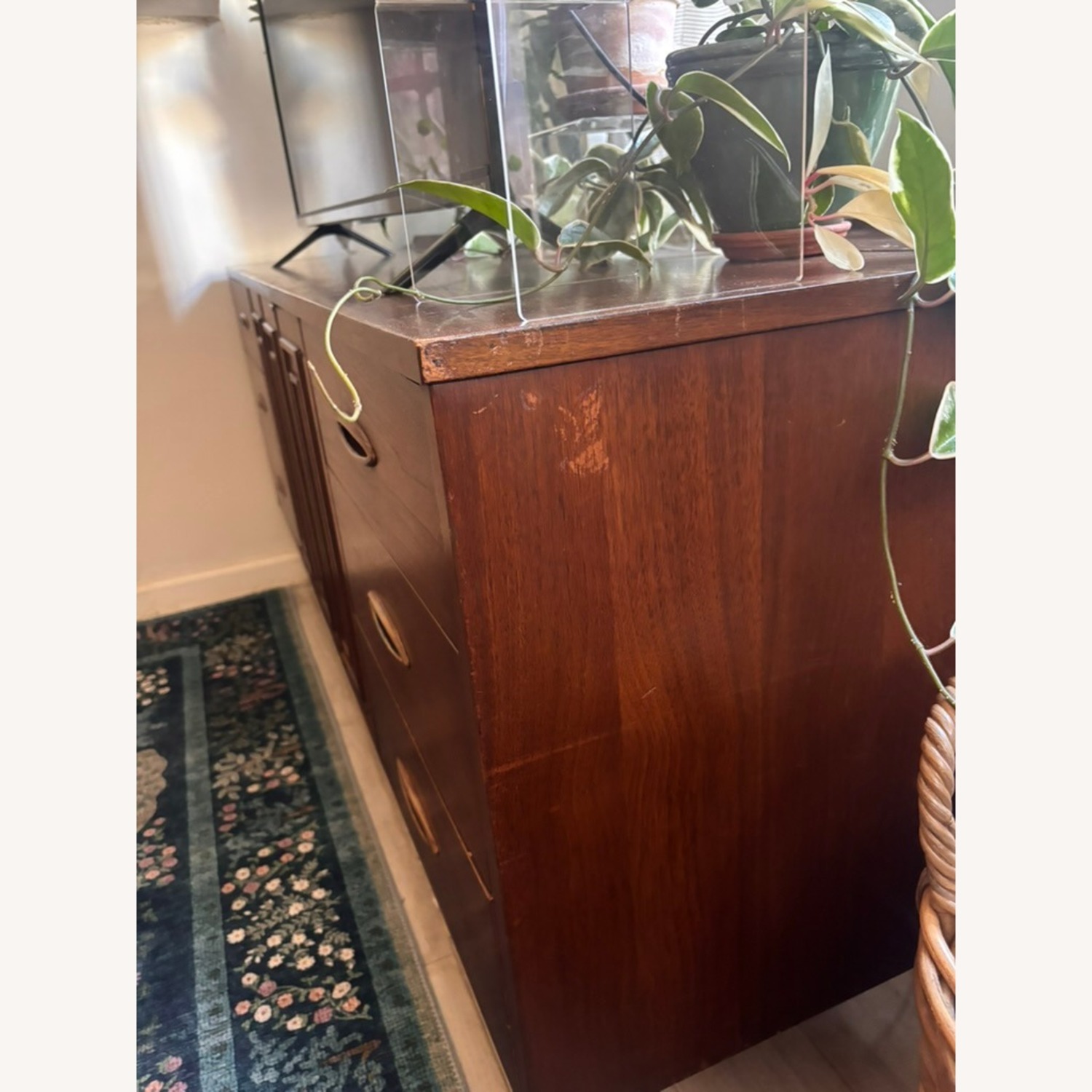 Broyhill Furniture Dark Brown Wood Sideboard - image-9