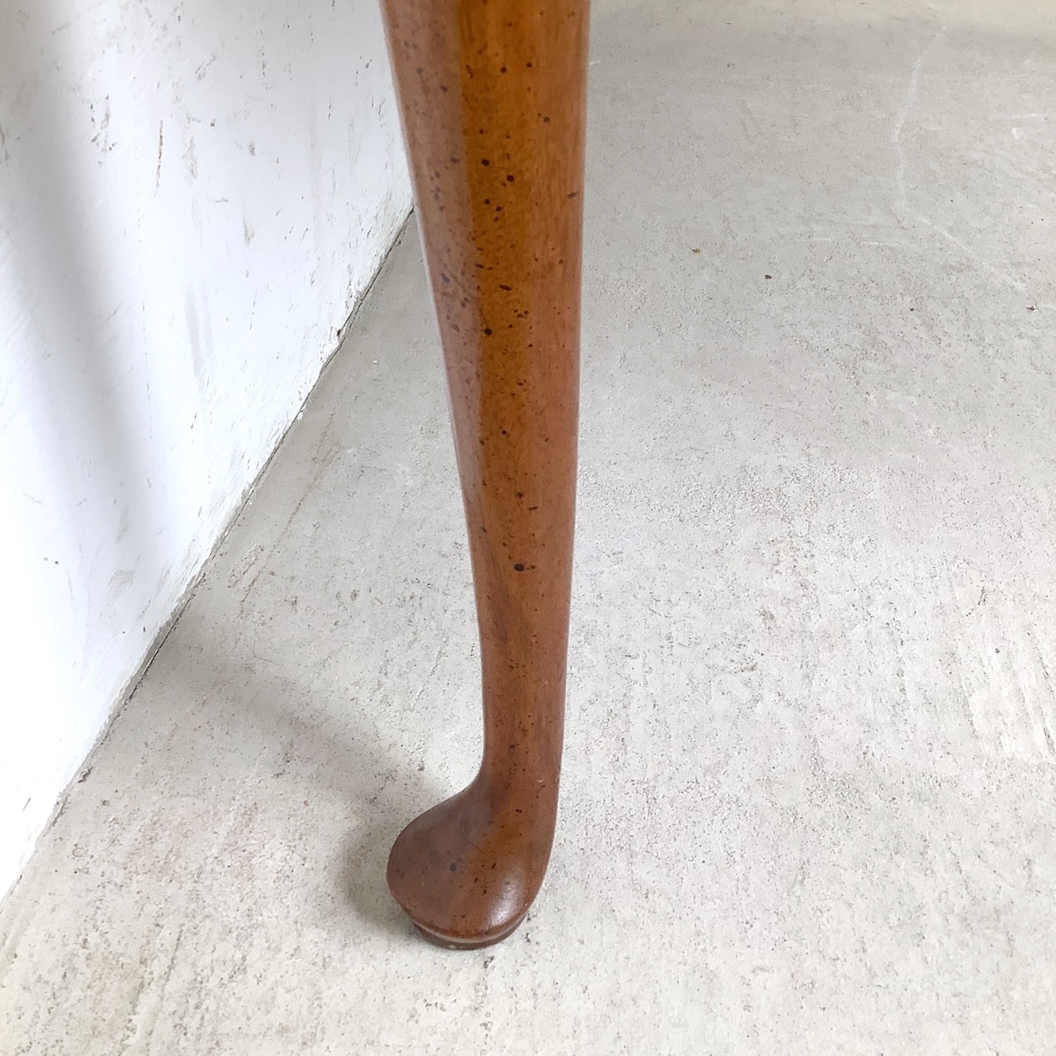 Mahogany Queen Anne Oval Extension Dining Table  - image-15