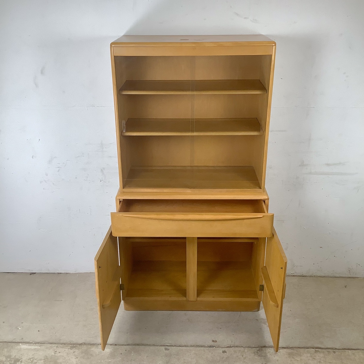 Heywood-Wakefield Wheat China Cabinet Hutch - image-11