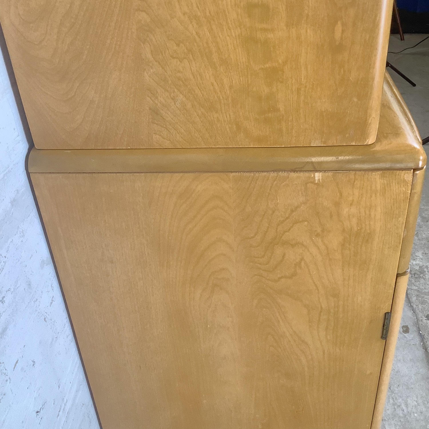 Heywood-Wakefield Wheat China Cabinet Hutch - image-16