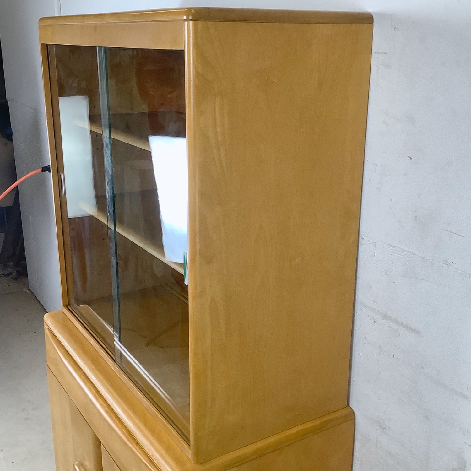 Heywood-Wakefield Wheat China Cabinet Hutch - image-6