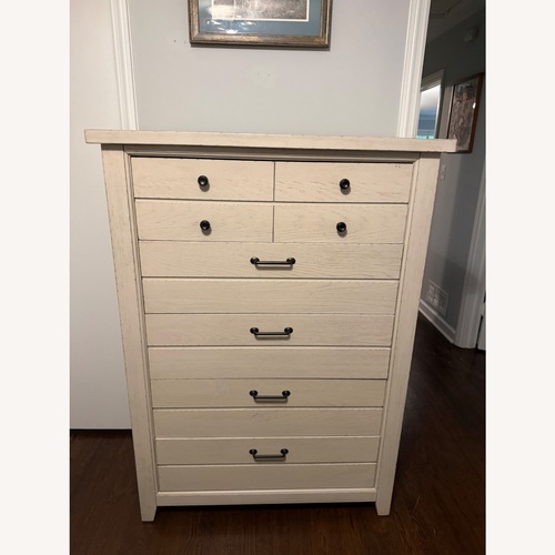 Used Havertys Briar Lake White Wood Dresser for sale on AptDeco