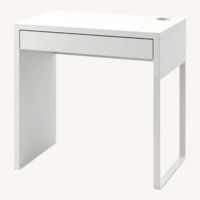 IKEA MICKE White Desk
