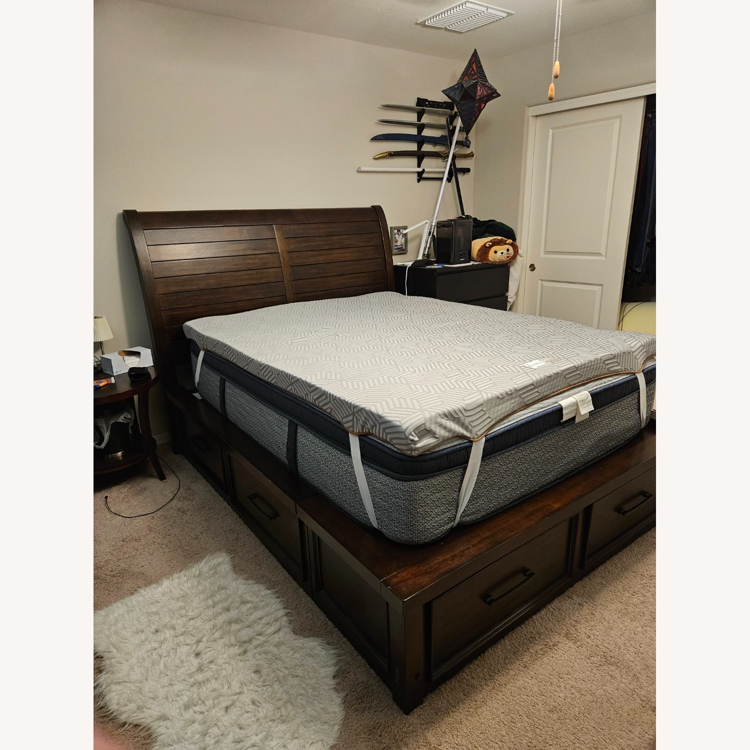 Hudson Furniture Dark Brown Wooden Queen Bed Frame - image-3