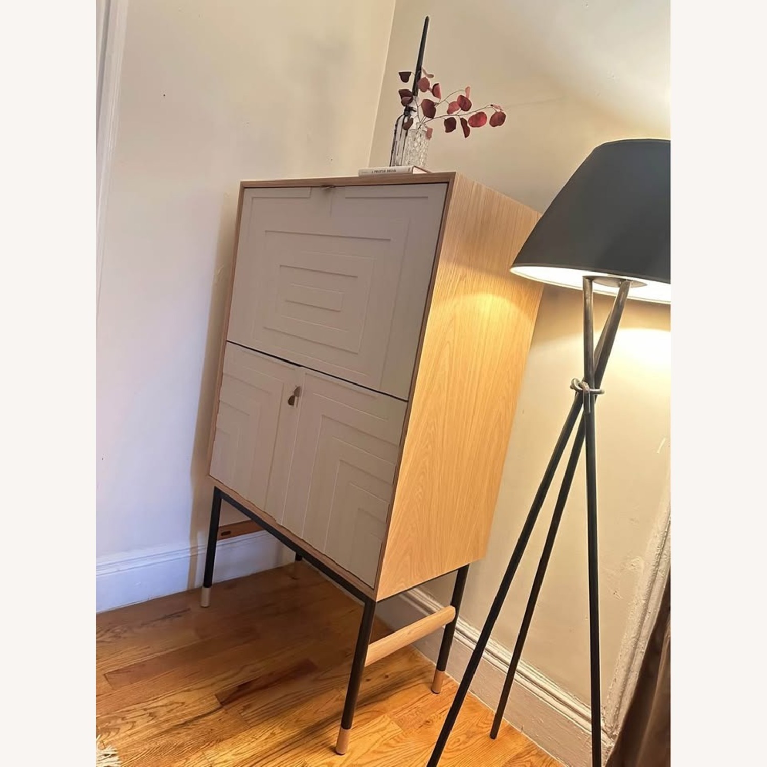 Kardiel Urbane Light Gray Wood Armoire - image-2