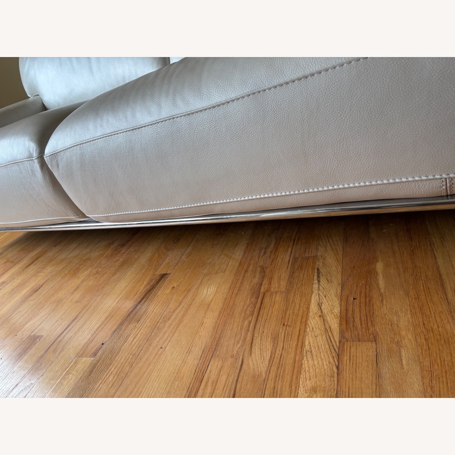Chateau D'ax White Leather 3+ Seater Sofa - image-6