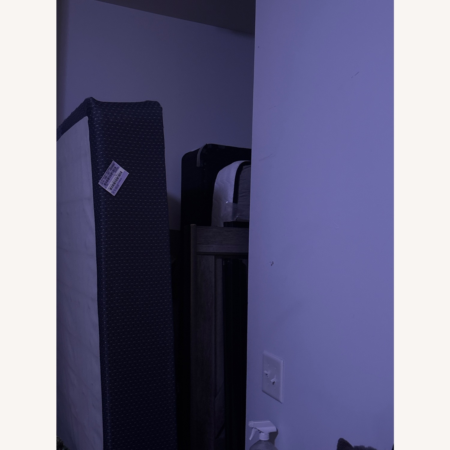 Queen Size Bed - image-5