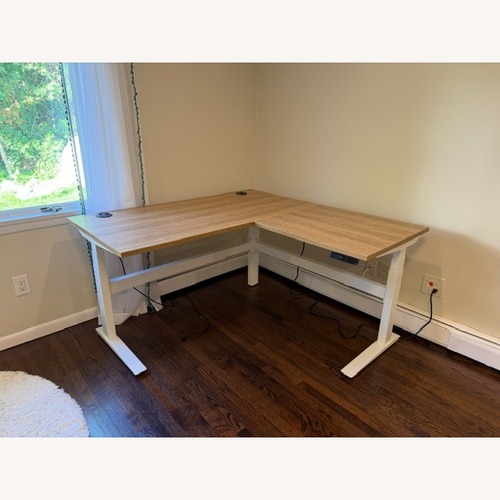 Used Jarvis L-Shaped Standing Desk: The Corner Desk for sale on AptDeco