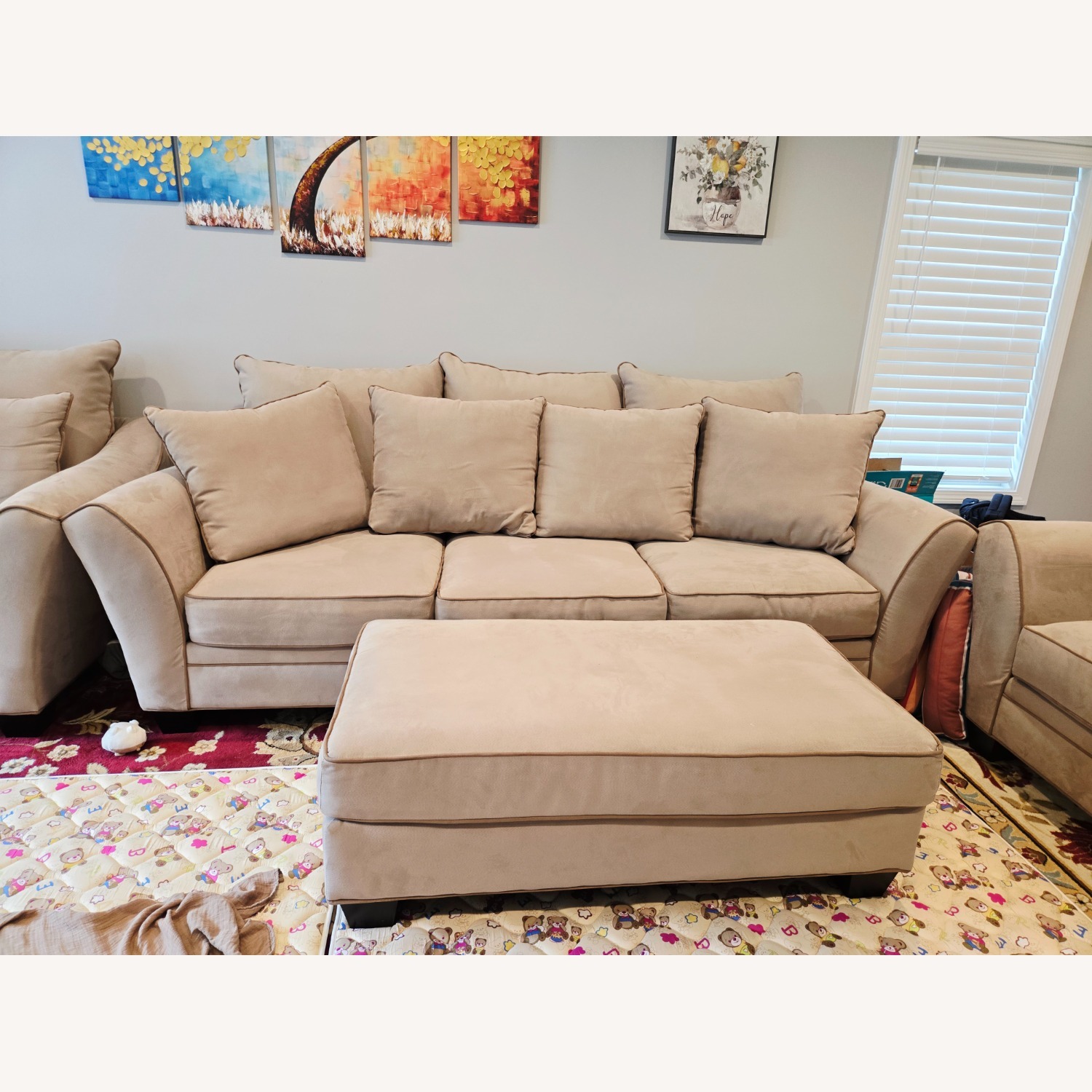 Raymour & Flanigan 3-Seater Sofa - image-1